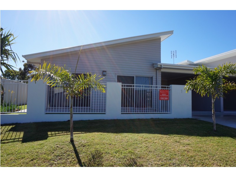 1/14 Spectrum Street, Rainbow Beach QLD 4581