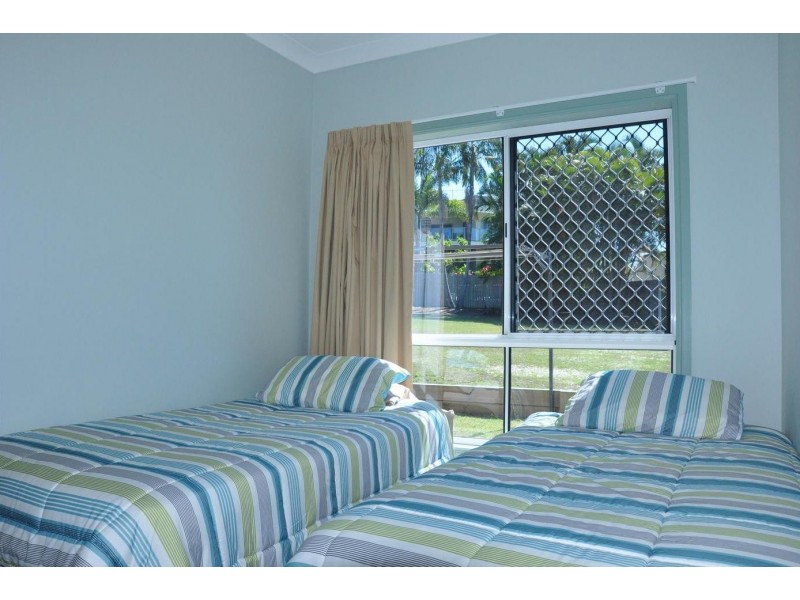 1/48 Manooka Drive, Rainbow Beach QLD 4581