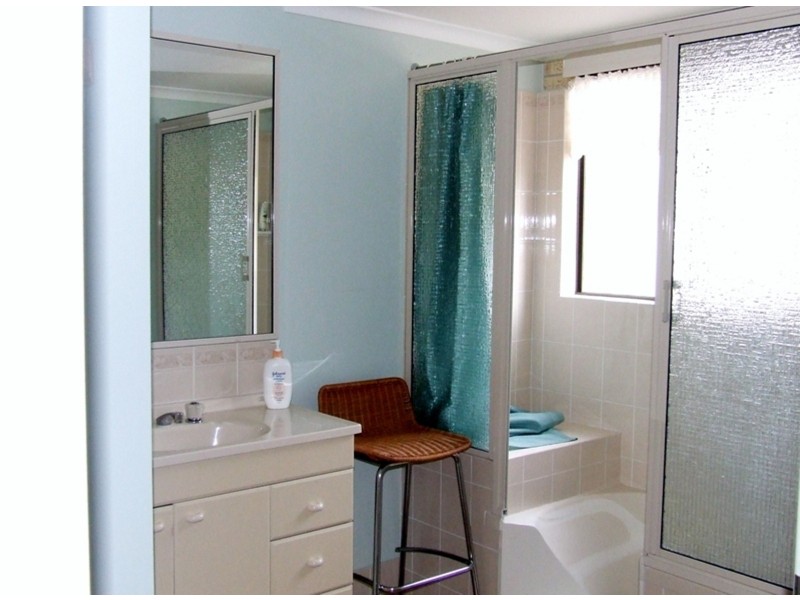 69 Endeavour Dr, Cooloola Cove QLD 4580