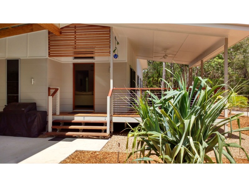 15 Esprit Drive, Rainbow Beach QLD 4581