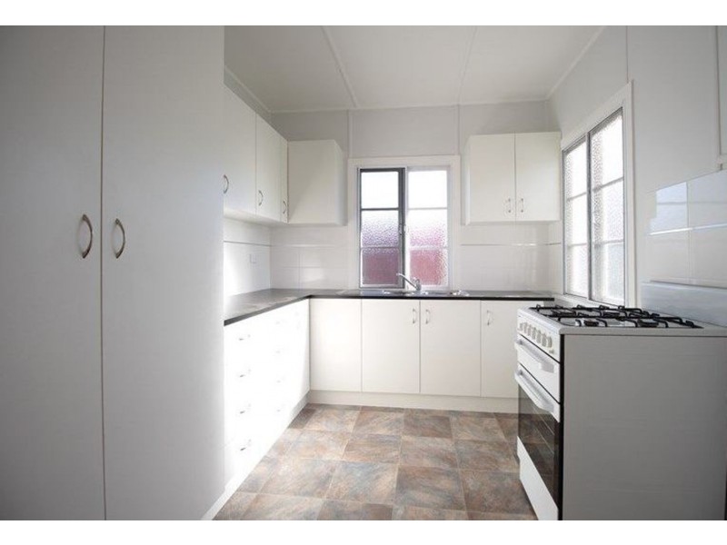 26 Gympie Rd, Tin Can Bay QLD 4580