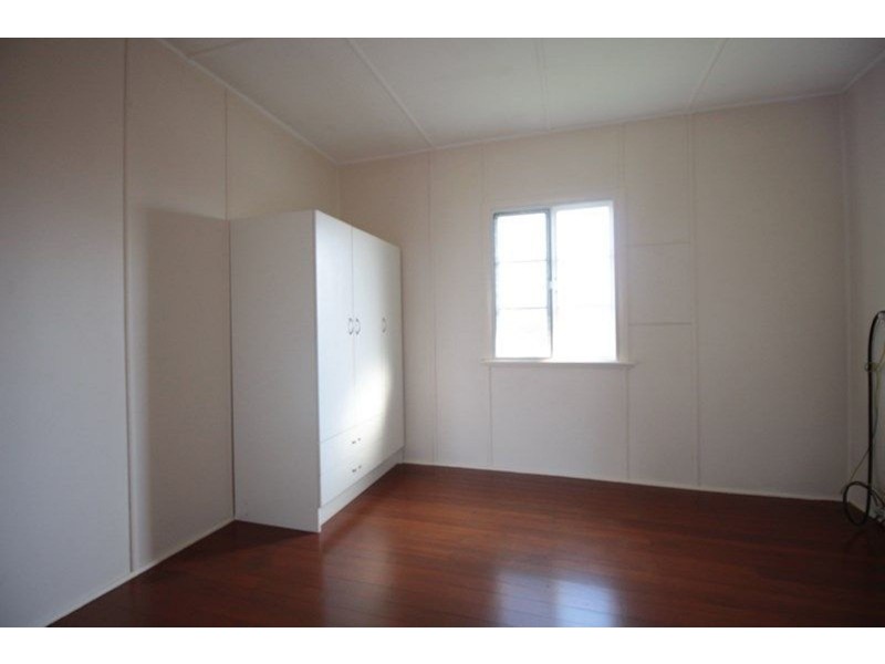 26 Gympie Rd, Tin Can Bay QLD 4580