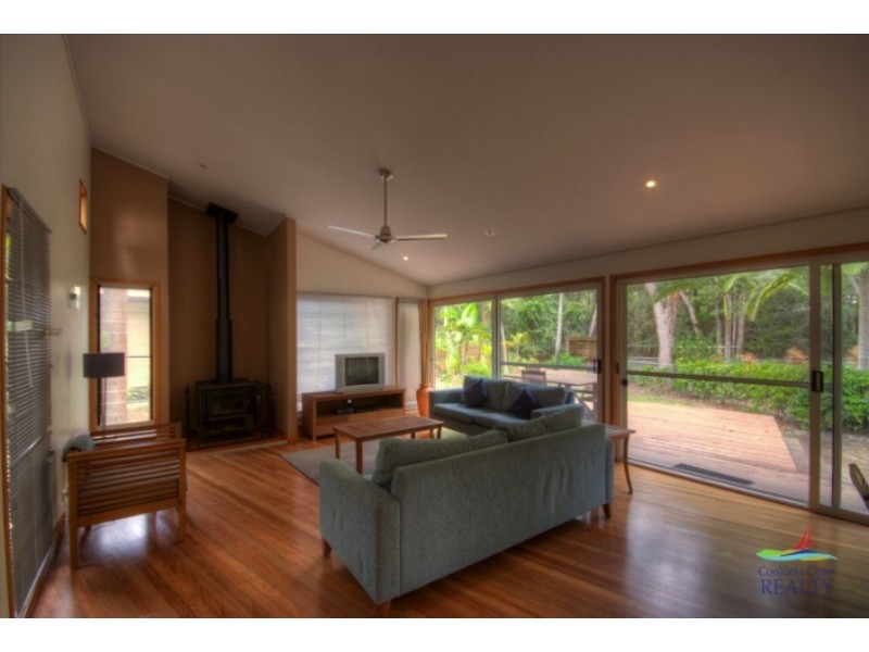 8 Satinwood Rd, Rainbow Beach QLD 4581