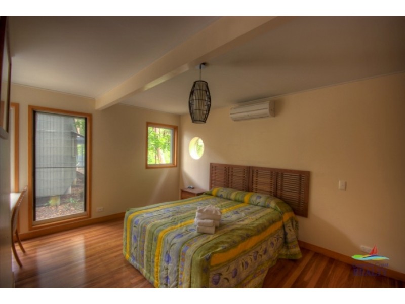 8 Satinwood Rd, Rainbow Beach QLD 4581