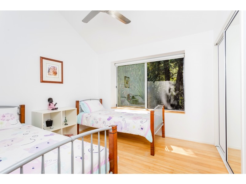 7 Naiad Ct, Rainbow Beach QLD 4581