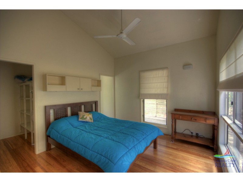 41 Satinwood Rd, Rainbow Beach QLD 4581