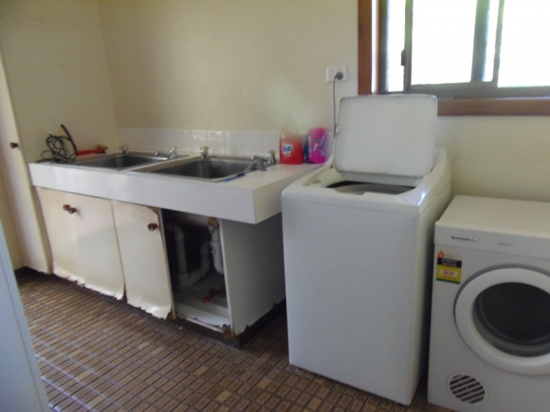 104 Cooloola Dr, Rainbow Beach QLD 4581