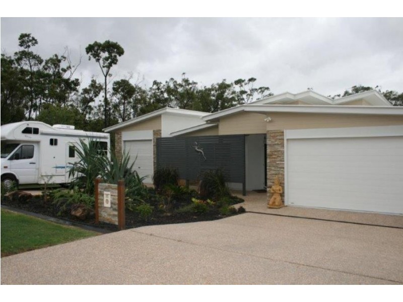 25 Creekside Esp, Cooloola Cove QLD 4580