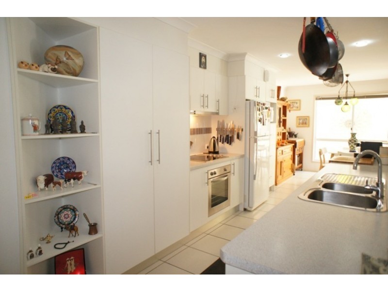 25 Creekside Esp, Cooloola Cove QLD 4580