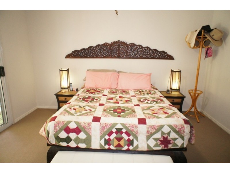 25 Creekside Esp, Cooloola Cove QLD 4580