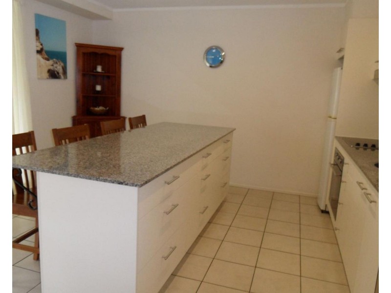76/5 Rainbow Shores Dr, Rainbow Beach QLD 4581