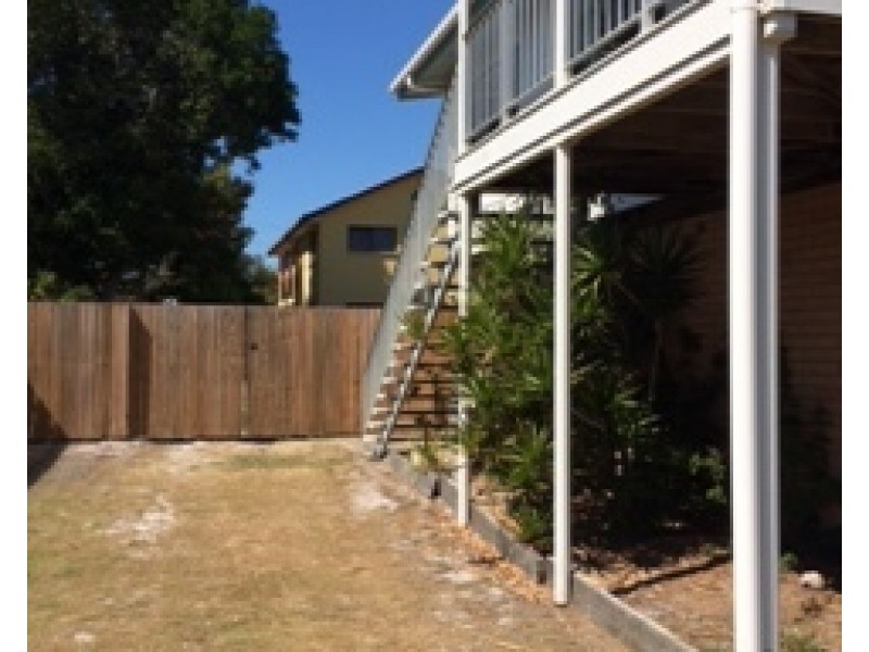 5 Ilmenite Ave, Rainbow Beach QLD 4581