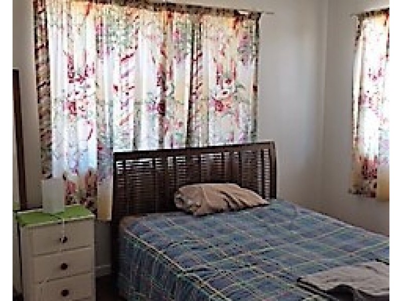 5 Ilmenite Ave, Rainbow Beach QLD 4581
