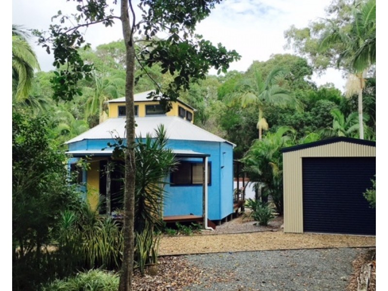 N 5 Esprit Drive, Rainbow Beach QLD 4581