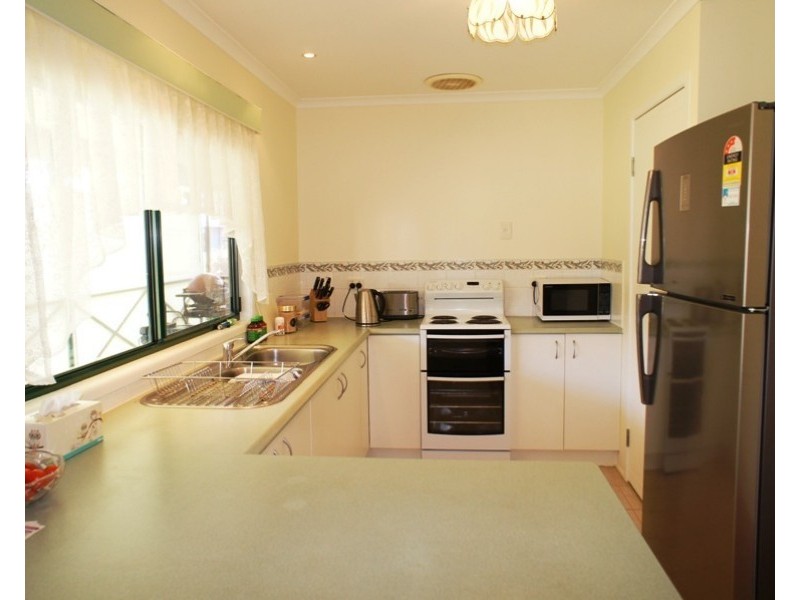 8 Gypsy Ct, Cooloola Cove QLD 4580