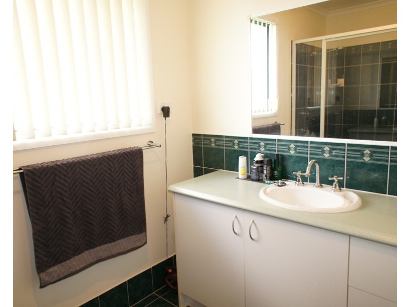 8 Gypsy Ct, Cooloola Cove QLD 4580