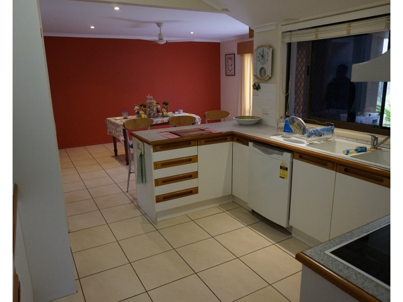 7 Dulkara Ct, Rainbow Beach QLD 4581