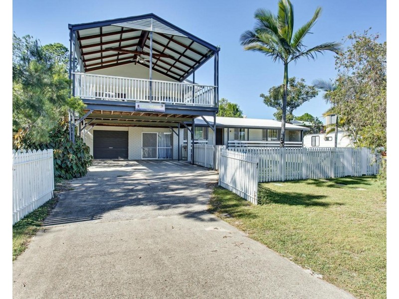 11 Zircon Ave, Rainbow Beach QLD 4581