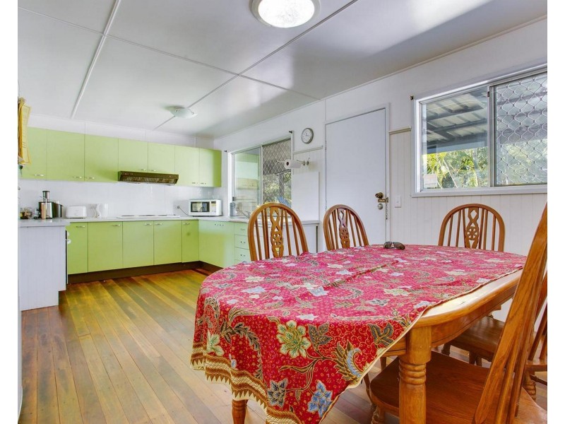 11 Zircon Ave, Rainbow Beach QLD 4581