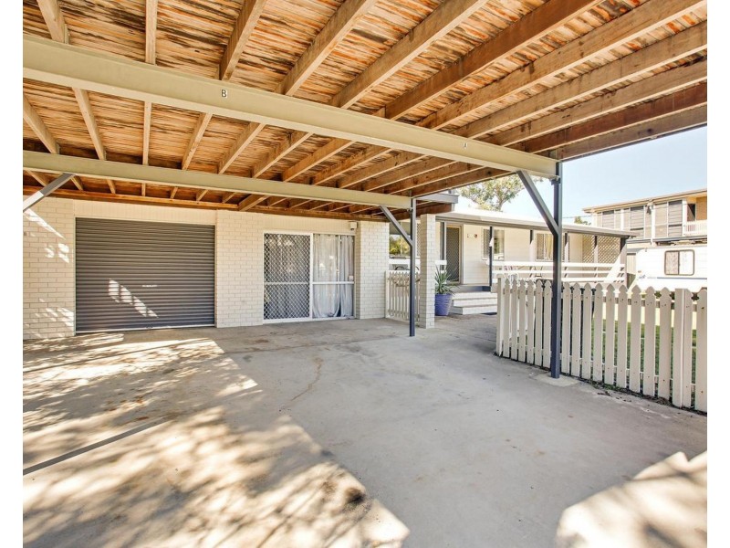 11 Zircon Ave, Rainbow Beach QLD 4581