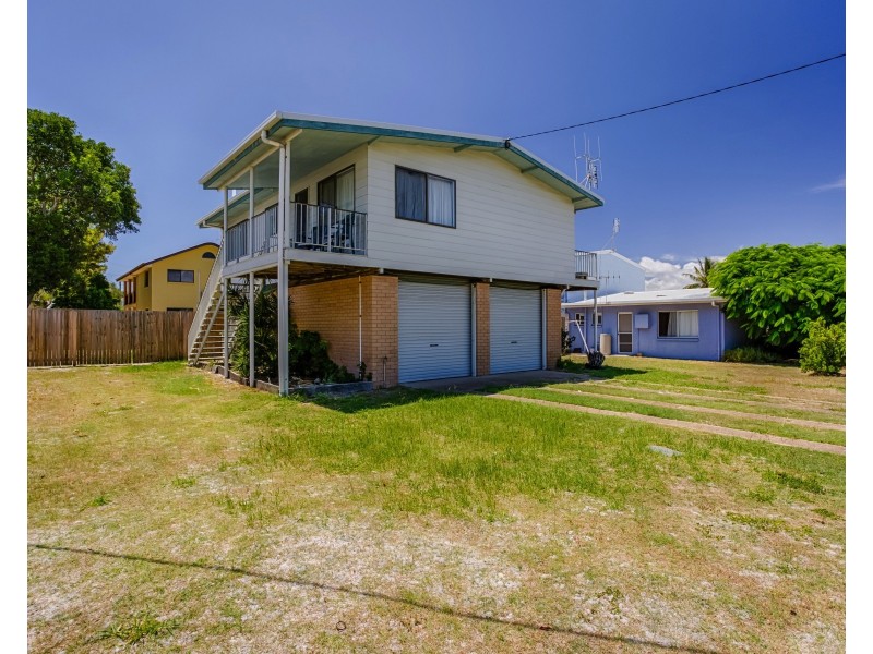 5 Ilmenite Ave, Rainbow Beach QLD 4581