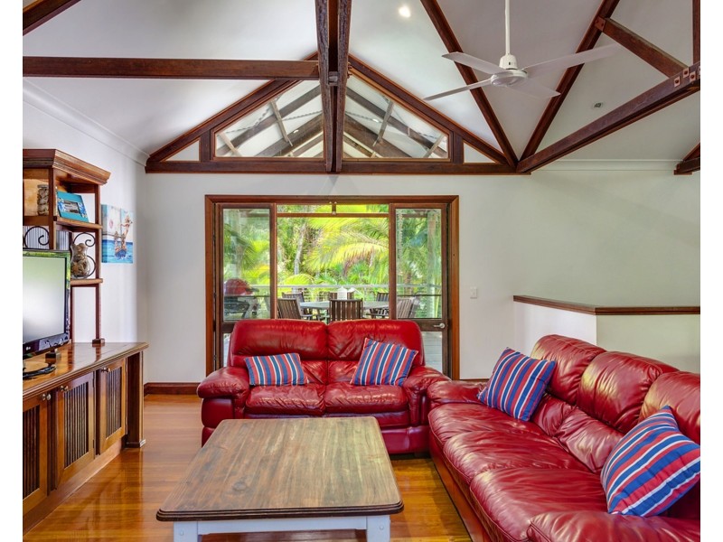 23 Satinwood Rd, Rainbow Beach QLD 4581