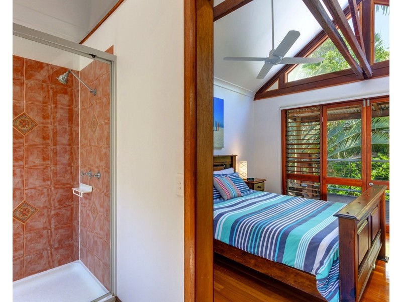 23 Satinwood Rd, Rainbow Beach QLD 4581