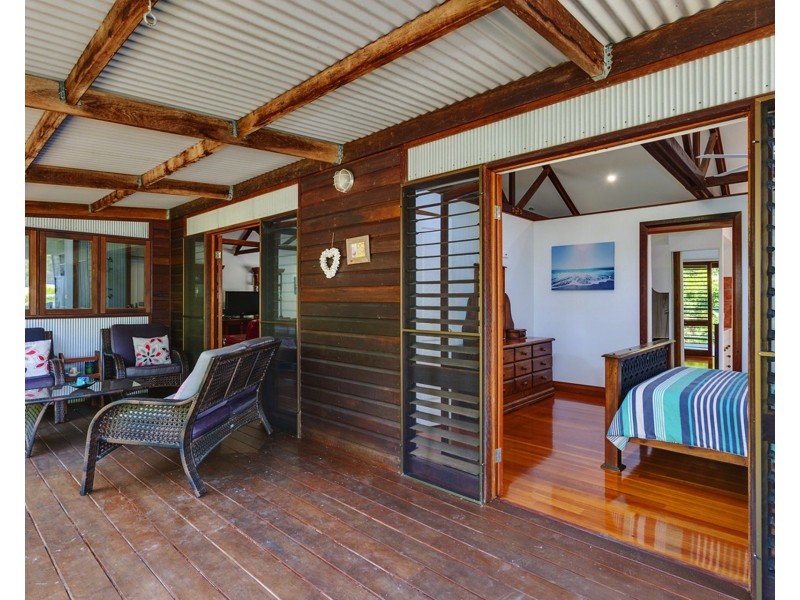 23 Satinwood Rd, Rainbow Beach QLD 4581