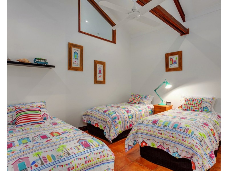 23 Satinwood Rd, Rainbow Beach QLD 4581