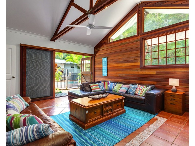23 Satinwood Rd, Rainbow Beach QLD 4581