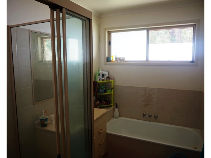 26 Bomburra Ct, Rainbow Beach QLD 4581
