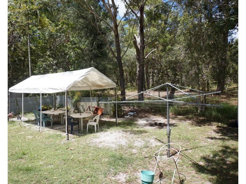 26 Bomburra Ct, Rainbow Beach QLD 4581