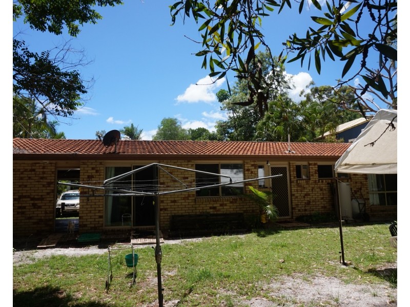 26 Bomburra Ct, Rainbow Beach QLD 4581