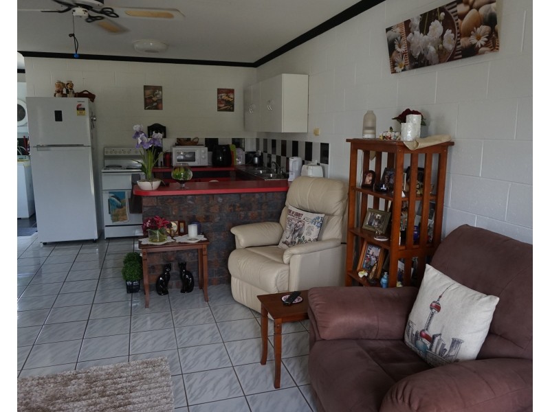 5 Bombala Cres, Rainbow Beach QLD 4581