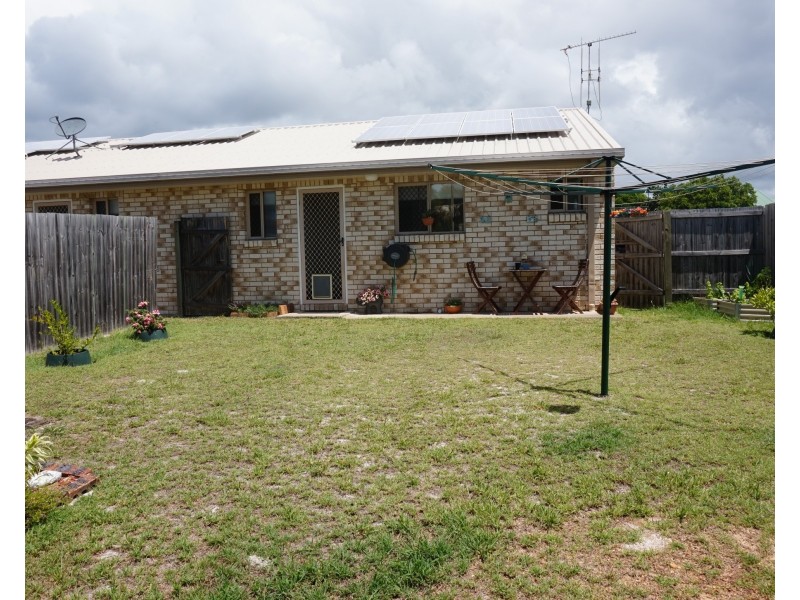 5 Bombala Cres, Rainbow Beach QLD 4581