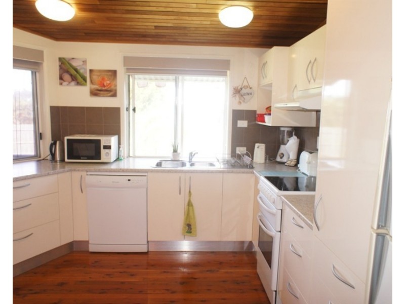 1 Vanguard Ct, Cooloola Cove QLD 4580