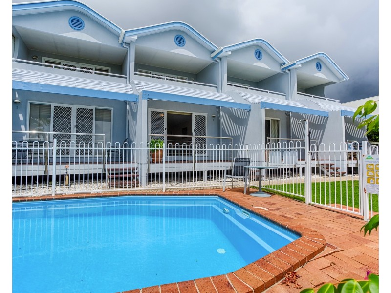 2/42 Manooka Dr, Rainbow Beach QLD 4581