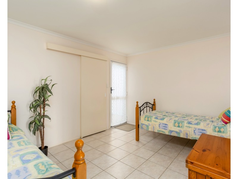 2/42 Manooka Dr, Rainbow Beach QLD 4581