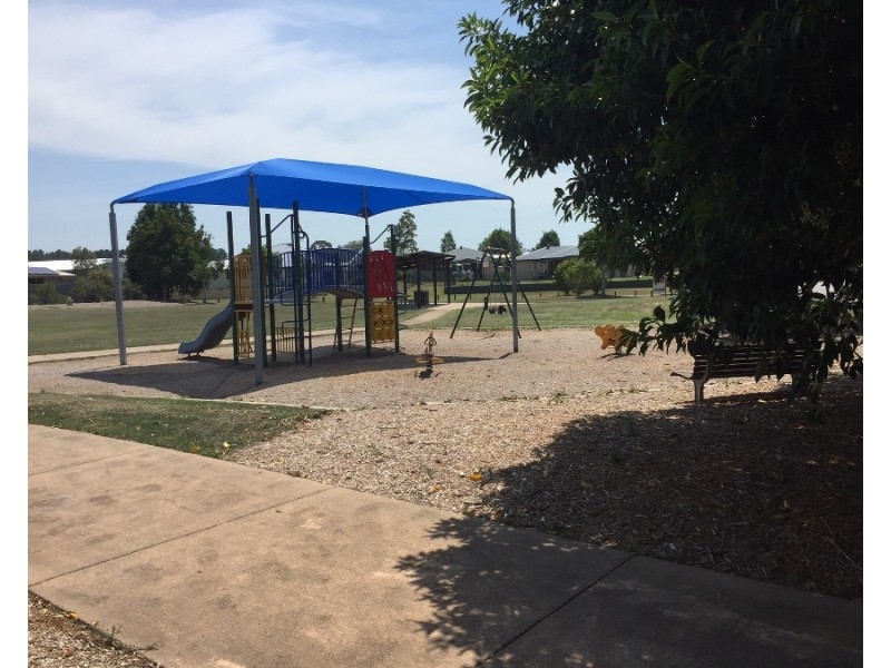 3 Environs Ave, Cooloola Cove QLD 4580