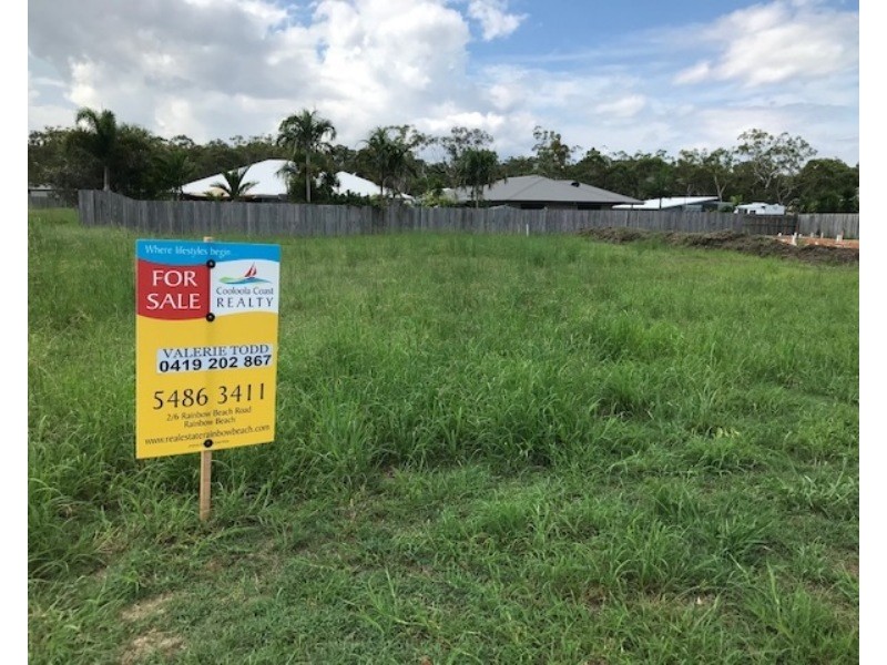 3 Environs Ave, Cooloola Cove QLD 4580