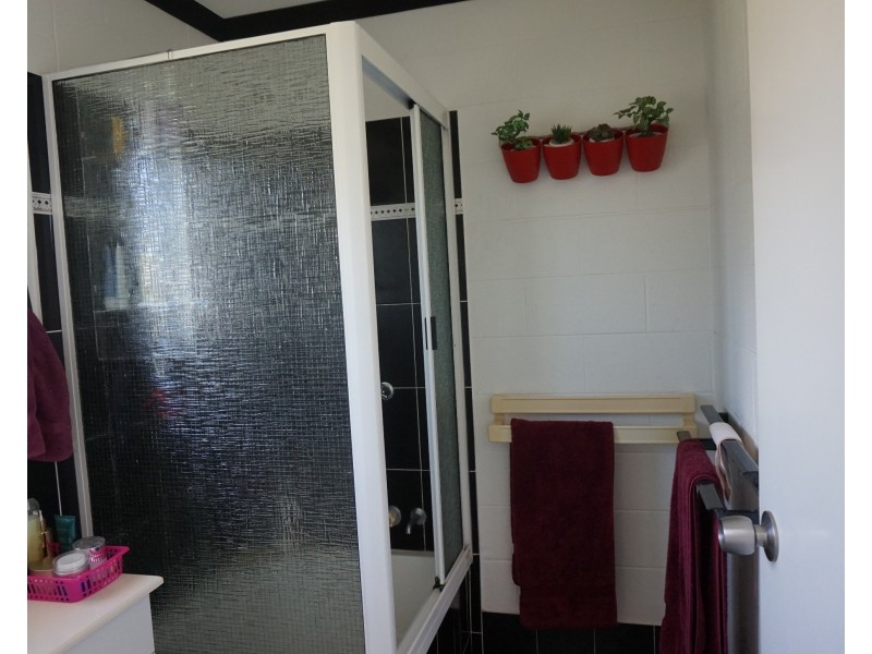 1/5 Bombala Cres, Rainbow Beach QLD 4581