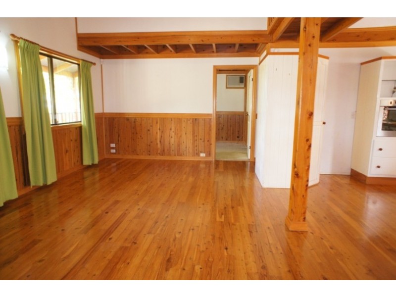 15 Challenger Ct, Cooloola Cove QLD 4580