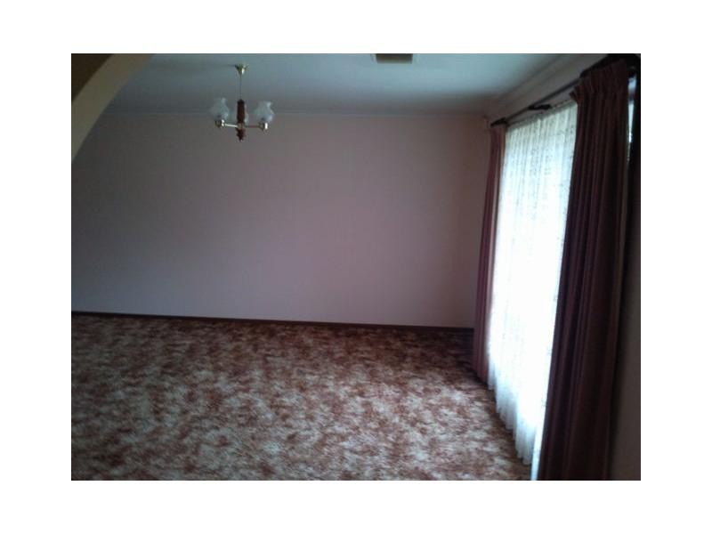 3 kirk, Redwood Park SA 5097