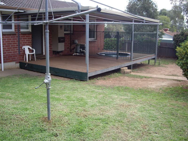 8 Andrew Avenue, Salisbury East SA 5109