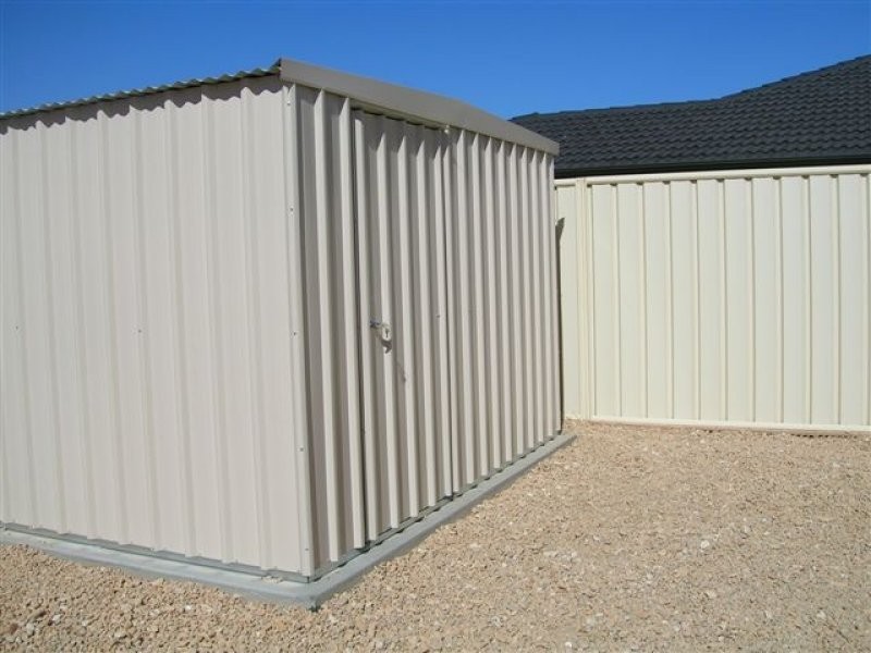 6 kimvu Court, Munno Para West SA 5115