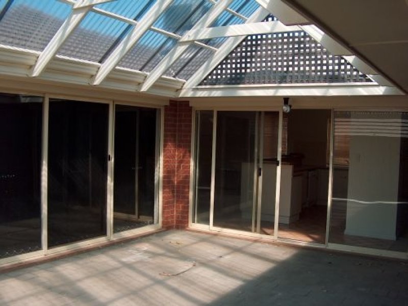 8 Stillwell Court, Greenwith SA 5125