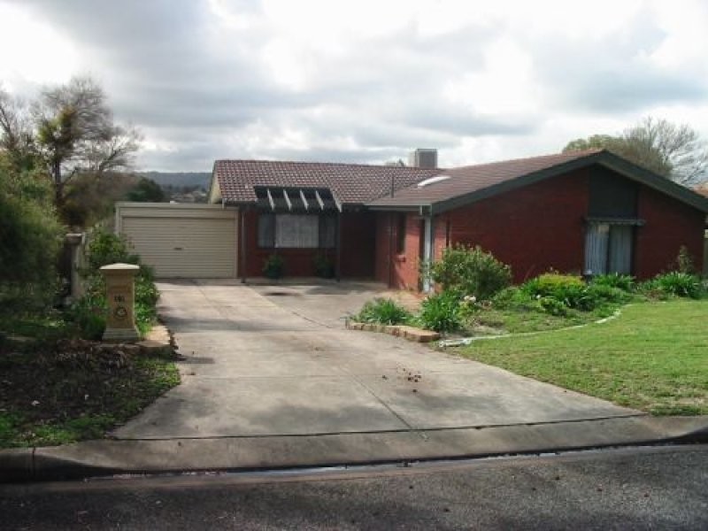 17 Doulton Crescent, Modbury Heights SA 5092