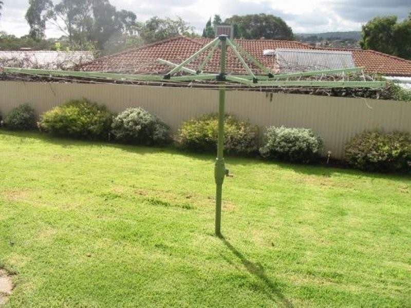 17 Doulton Crescent, Modbury Heights SA 5092