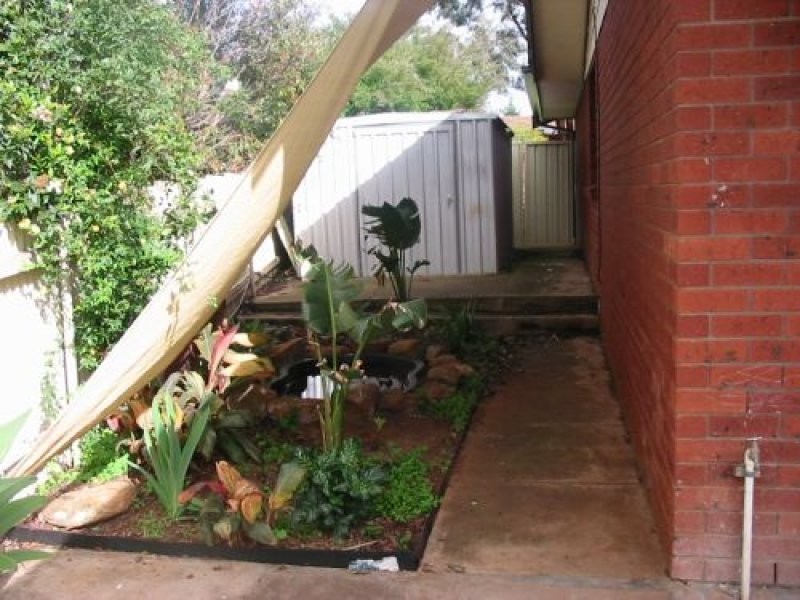17 Doulton Crescent, Modbury Heights SA 5092