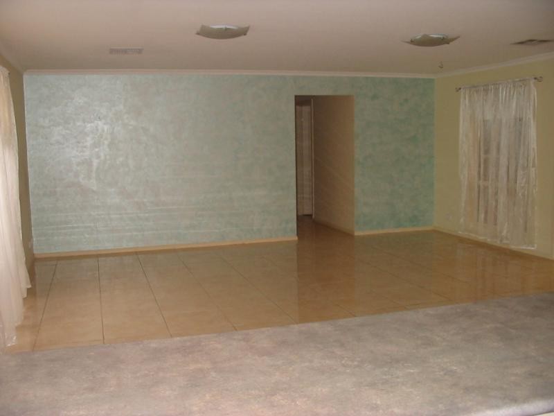 8 Cyclamen Avenue, Para Hills SA 5096